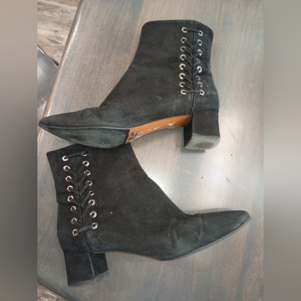 Aquatalia Black Suede Ankle Booties Women's Size 8